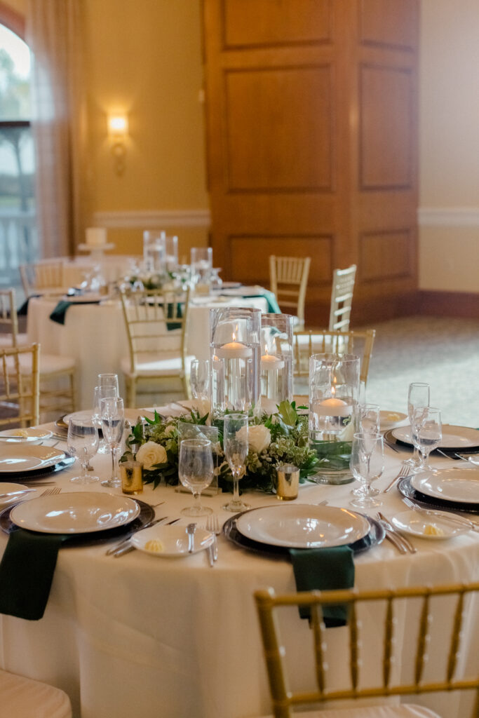 reception tables at the heritage bay country club