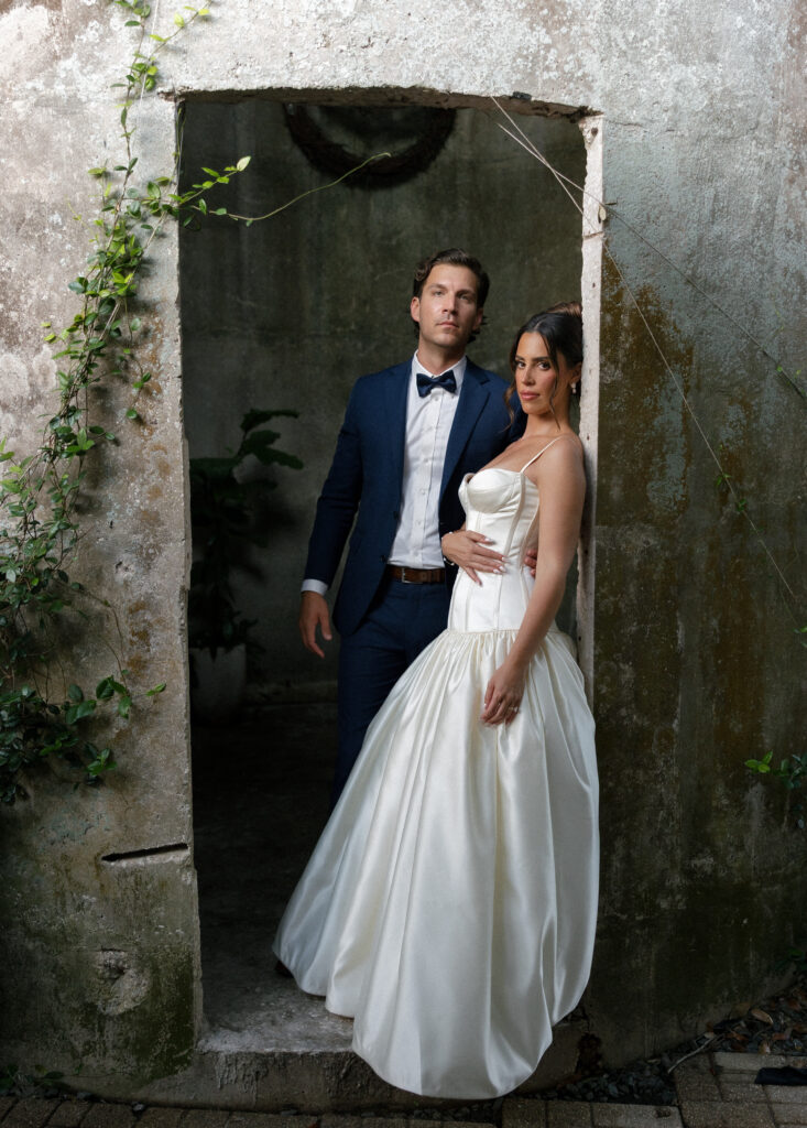 Dreamy golden-hour wedding photos filled with Old Florida charm